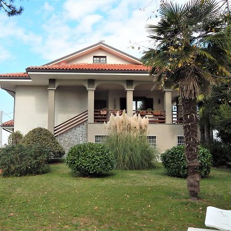 Amo' Le Langhe Bed & Breakfast Narzole ภายนอก รูปภาพ