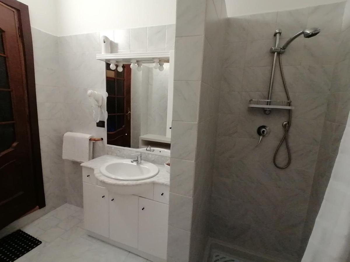 Amo' Le Langhe Bed & Breakfast Narzole ภายนอก รูปภาพ