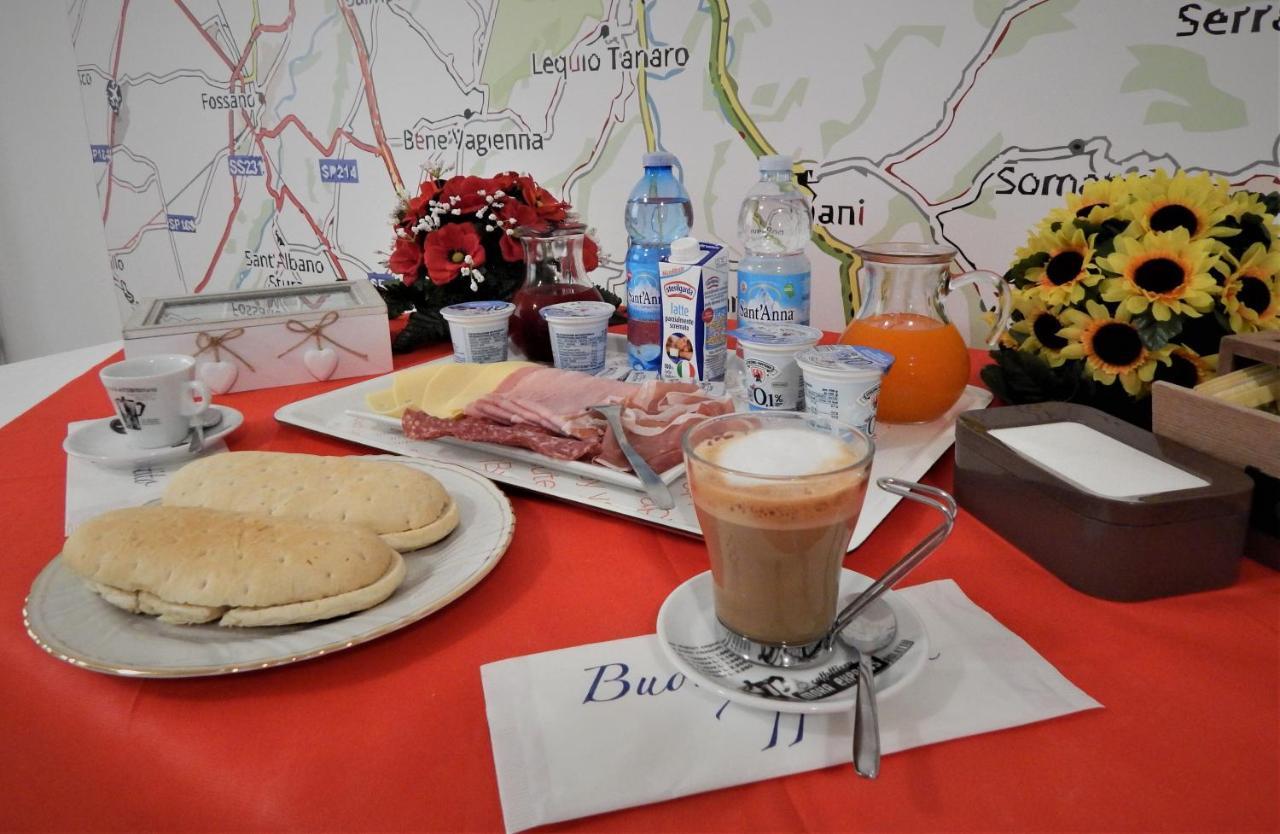 Amo' Le Langhe Bed & Breakfast Narzole ภายนอก รูปภาพ